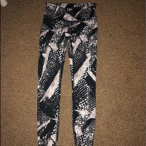 lulu lemon pattern leggings